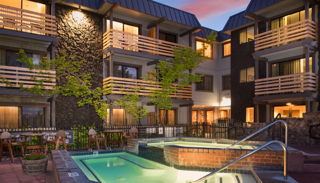 8 Of The All Time Best PetFriendly Hotels In South Lake Tahoe — Epic