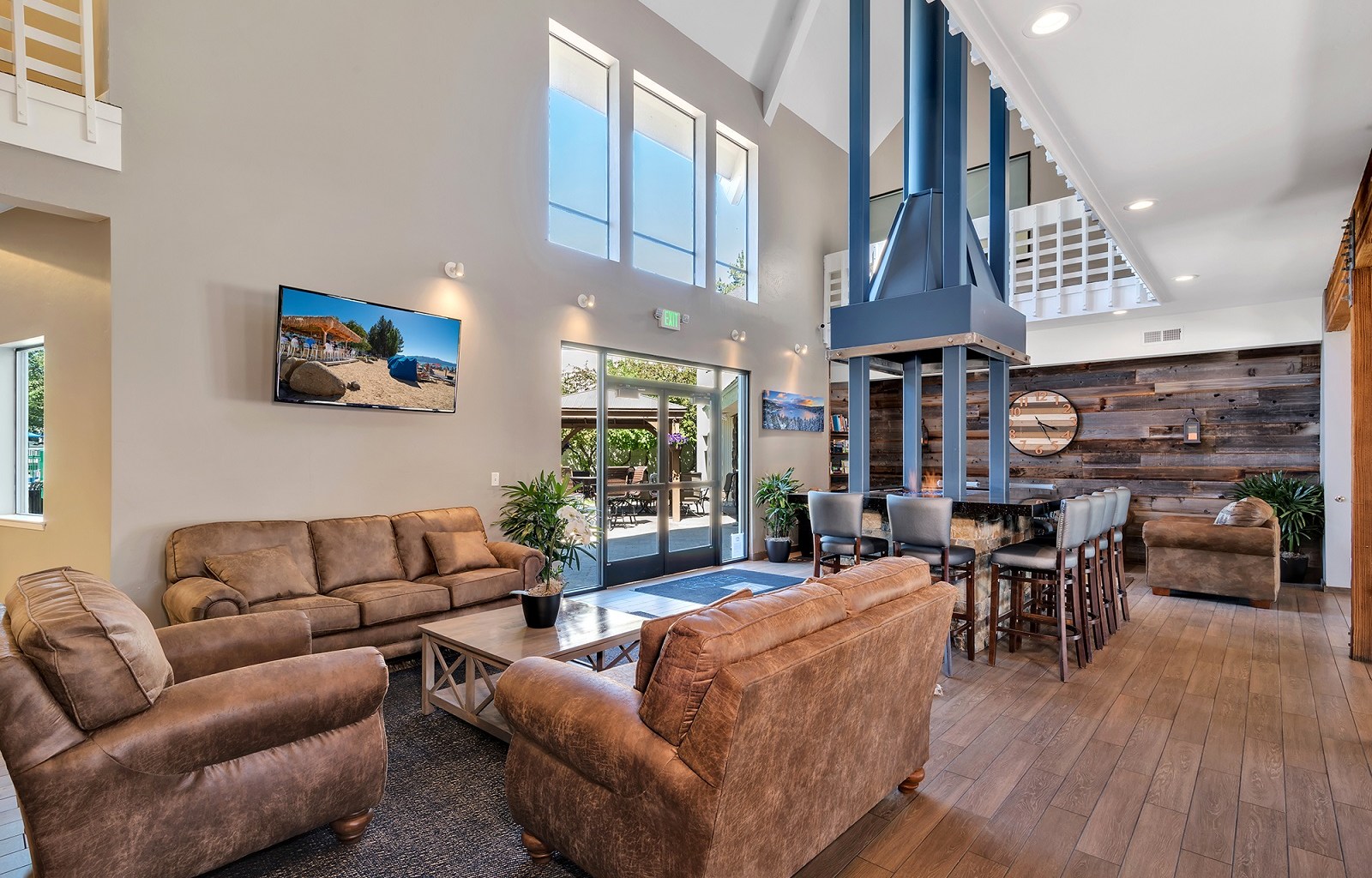 8 Of The All Time Best PetFriendly Hotels In South Lake Tahoe — Epic