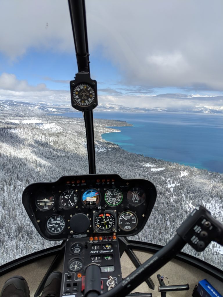 Winter helicopter tour with lake Tahoe helicopters